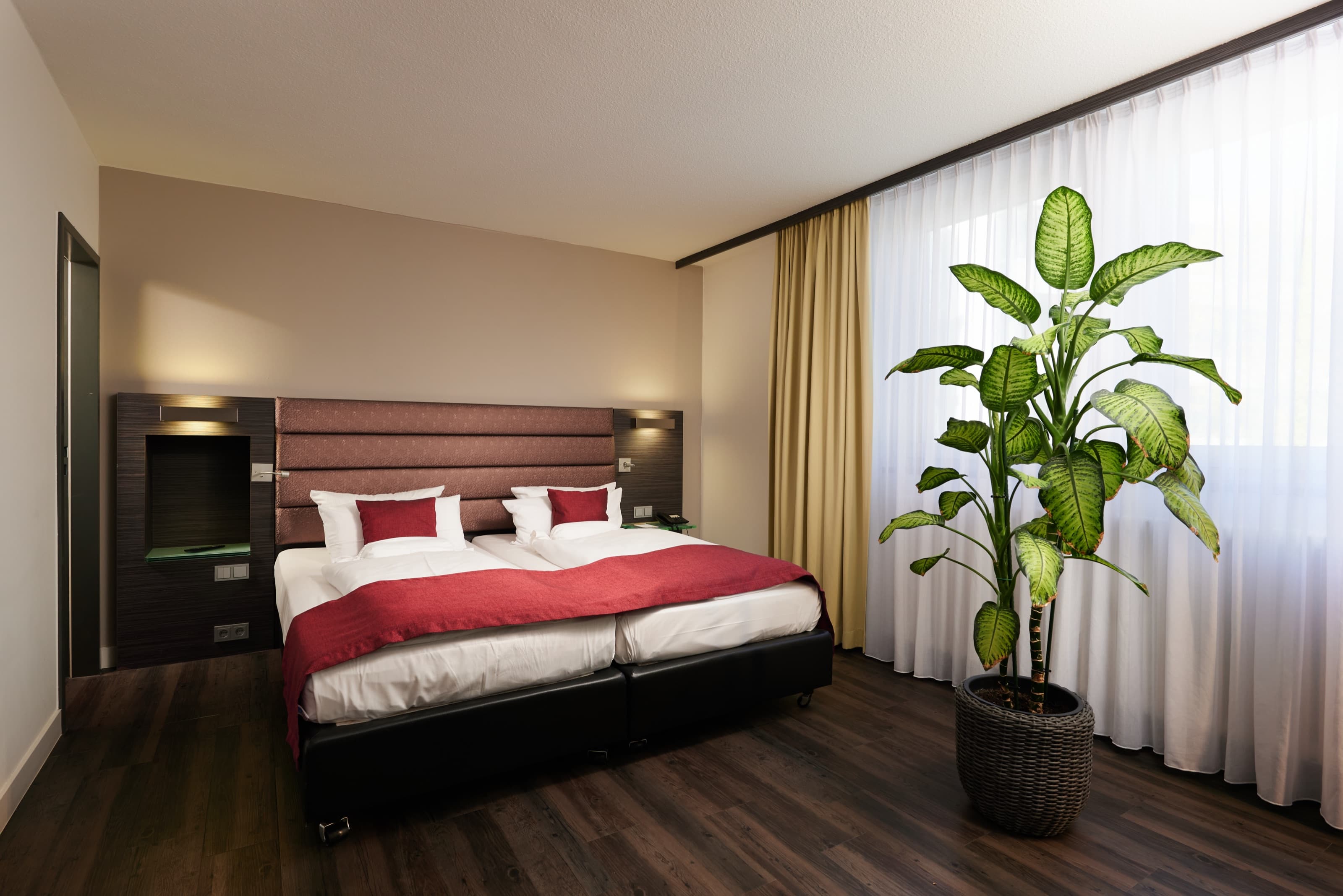 NOVINA Hotel Wöhrdersee in Nürnberg City